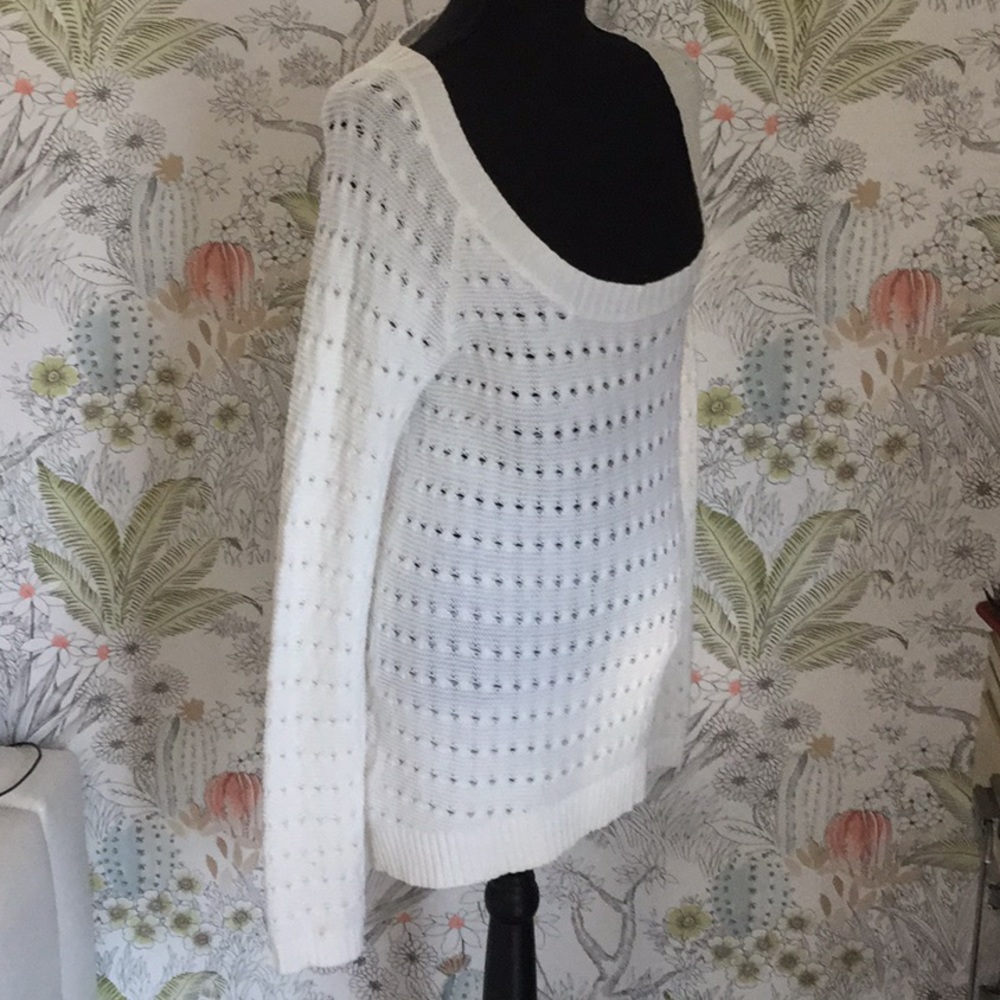 White knitted BCBGeneration long sleeved shirt